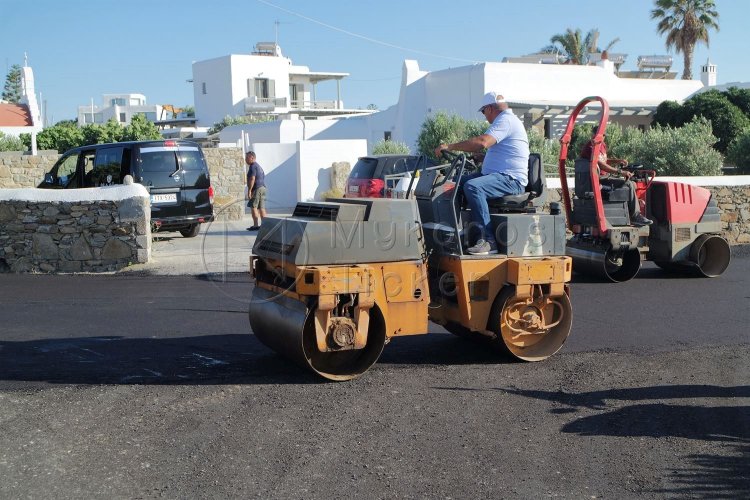 Ξεκινούν την Παρασκευή οι εργασίες ασφαλτόστρωσης του δρόμου προς Καλαμοπόδι (Paradise)  από τον Δήμο Μυκόνου