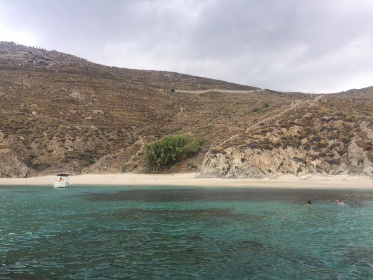 Μύκονος: Συνεδριάζει άμεσα το Κεντρικό Συμβούλιο Διοίκησης για την τουριστική επένδυση στην παραλία Καραπέτης