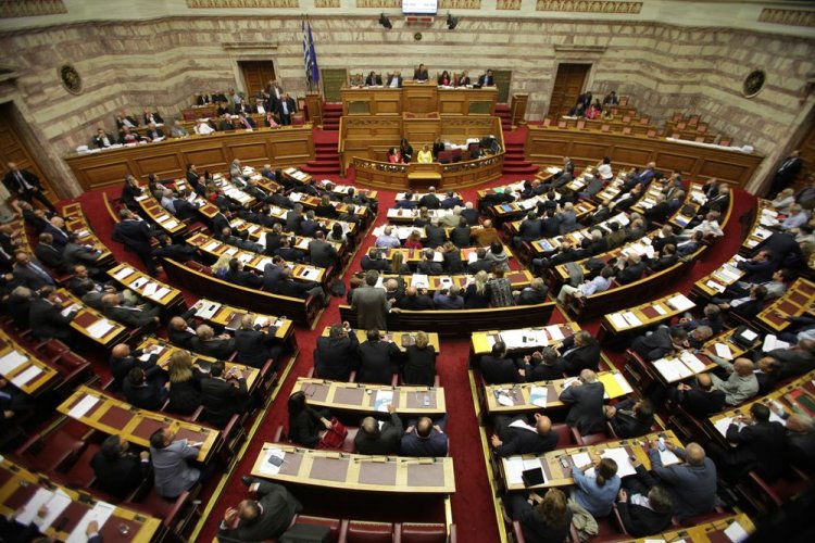 Ξεκινά στη Βουλή η συζήτηση για την αναθεώρηση του Συντάγματος στην Ολομέλεια της Βουλής επί της αρχής
