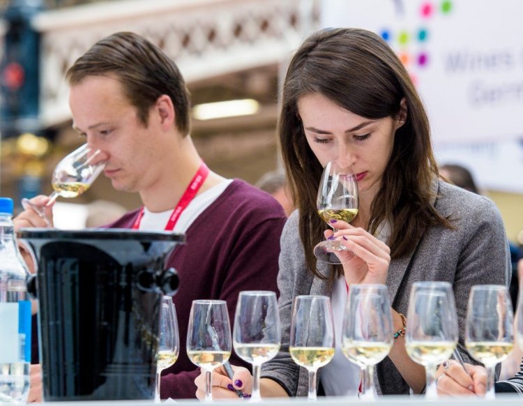 Οι οινοπαραγωγοί του Νοτίου Αιγαίου στην 40η οινική έκθεση "London Wine Fair" 2020