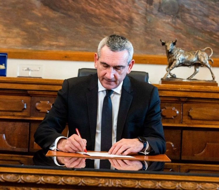 Υπεγράφη η σύμβαση με τον ανάδοχο, ύψους 2,26 εκ. €,  για το λιμενικό έργο στην περιοχή Πολλωνίων Μήλου