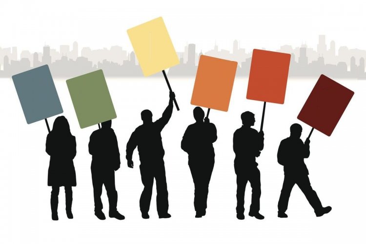 Καθιερώνεται νέο Νομοσχέδιο για τις διαδηλώσεις: «Ιδιώνυμο αδίκημα», «Οργανωτής» με αστικές ευθύνες [Το Ν/Σ]