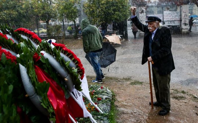 Πέθανε ο ήρωας της αντίστασης και ιστορικό στέλεχος- αγωνιστής της Αριστεράς, Μανώλης Γλέζος
