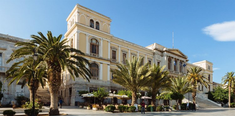 Municipality of Syros-"Η Σύρος πού Αξίζουμε": Η Πυθία θα έδινε πιο κατανοητές και ξεκάθαρες απαντήσεις