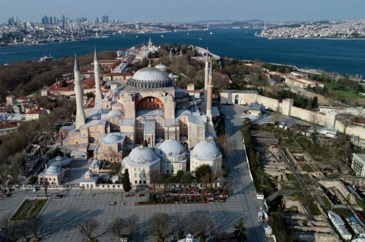 Hagia Sophia: Το πλάνο κυρώσεων που θα ζητήσει η Ελλάδα - «Μικρό καλάθι» από τους Ευρωπαίους