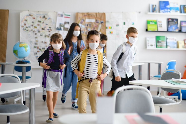 Coronavirus & Education: Τα σενάρια για την ασφαλή επιστροφή των μαθητών στις αίθουσες