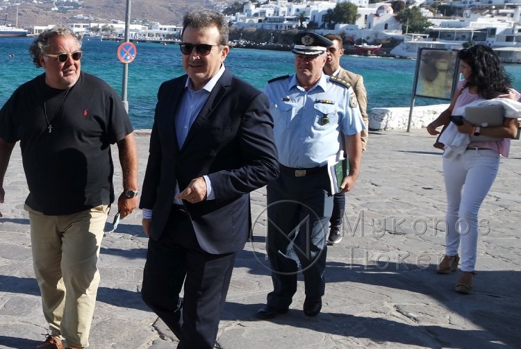 Mykonos - Χρυσοχοΐδης: Θα γίνει ό,τι χρειάζεται ώστε είναι να διατηρηθεί το νησί σε συνθήκες υγειονομικής ασφάλειας