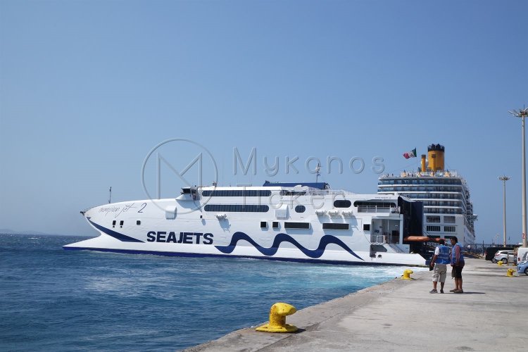 Mykonos - Ferry Routes: Αποκαταστάθηκε η βλάβη στο «WorldChampion»-Το πλοίο αναχώρησε από τη Μύκονο