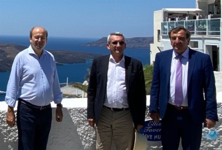 Aegean Islands Waste and Recycling : Στόχος μέχρι το 2022 να μην υπάρχει καμία ανεξέλεγκτη χωματερή στις Κυκλάδες και τα Δωδεκάνησα