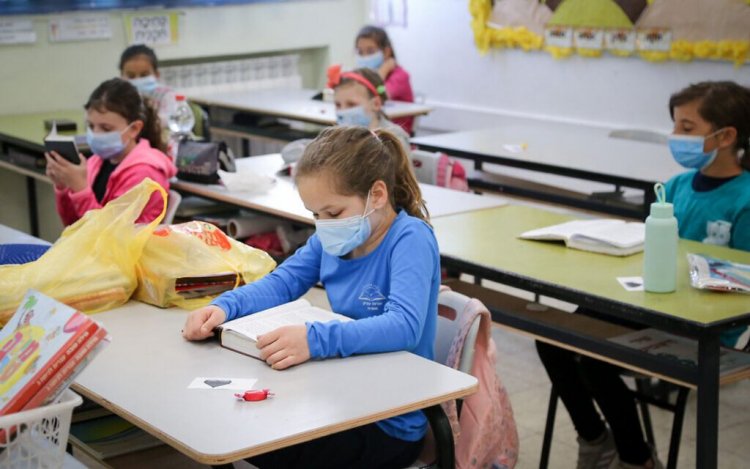 Face masks in schools: Αποστέλλονται οι μάσκες στα σχολεία-Ανακοίνωση ΚΕΔΕ