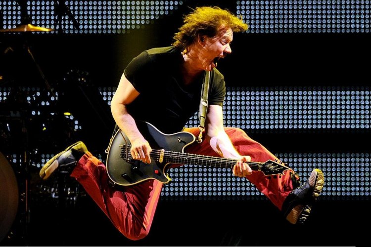 Θρήνος!! Πέθανε ο βιρτουόζος κιθαρίστας της rock Eddie Van Halen
