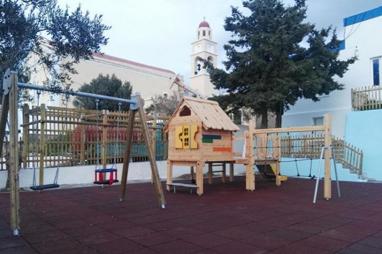 Municipality of Syros: Έναρξη λειτουργίας της παιδικής χαράς Γαλησσά