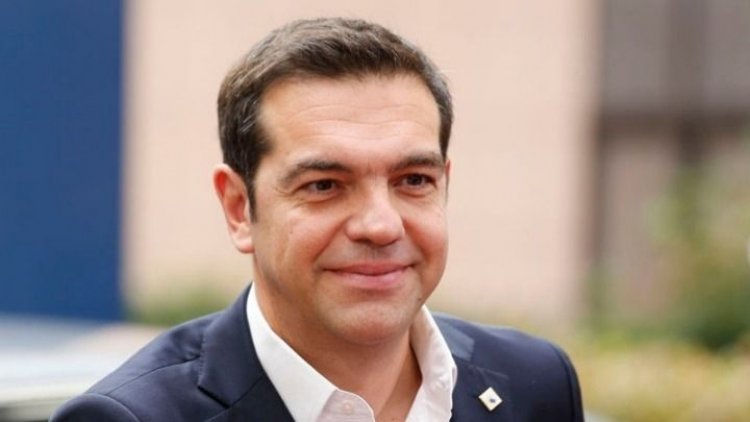 Alexis Tsipras: Δεν είναι η ώρα για την απόδοση ευθυνών. Τουλάχιστον όμως όσοι έχουν ευθύνη ας μην προκαλούν, είτε με δηλώσεις αυτοθαυμασμού είτε με σέλφι από παραλίες