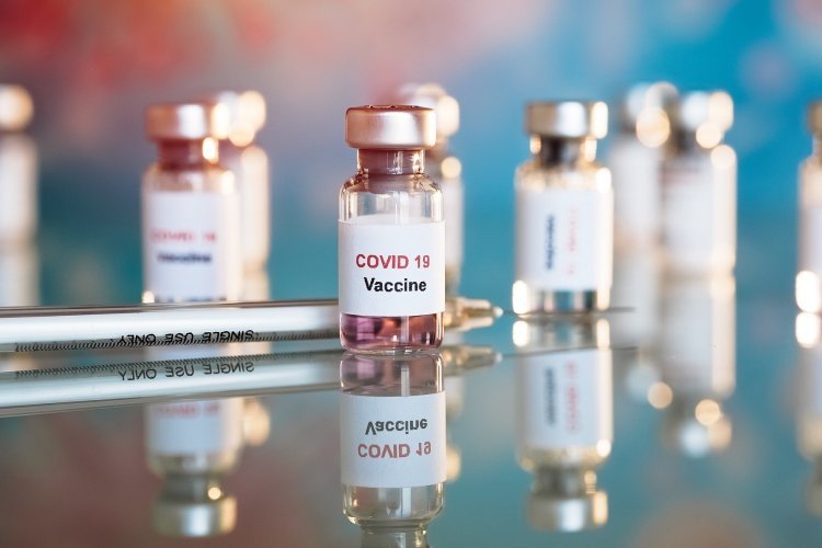 Coronavirus Vaccine: Οι πρώτοι εμβολιασμοί θα ξεκινήσουν στις 11 Ιανουαρίου!! Θα εμβολιάζονται 2 εκατ. πολίτες μηνιαίως!! Ποιοι θα προηγηθούν