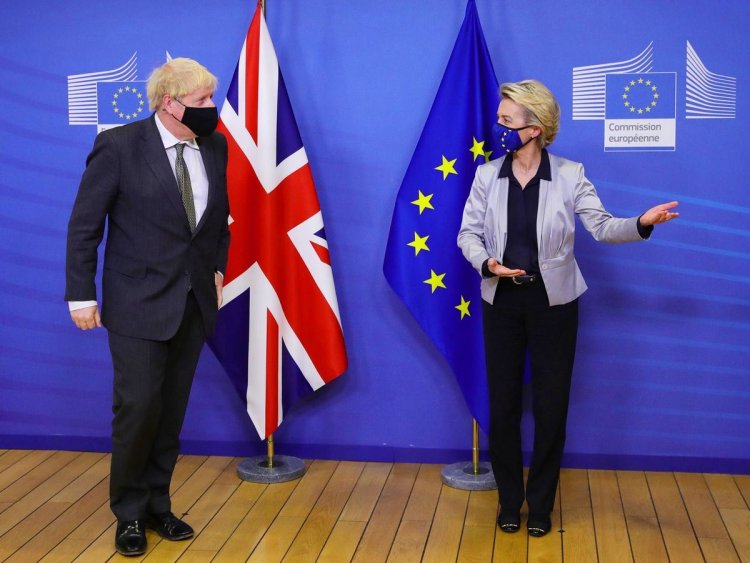 Brexit deal: Σε εμπορική συμφωνία κατέληξαν ΕΕ και Μεγάλη Βρετανία