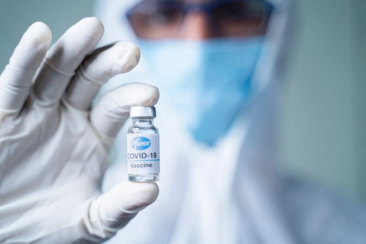 Coronavirus Vaccination - Μόσιαλος: «Αδειάζει» την κυβέρνηση για τον εμβολιασμό!! Ατυχέστατες οι δικαιολογίες τους!!