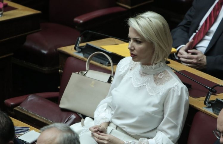 Katerina Monogiou: Εγκρίθηκαν τα δρομολόγια του Σκοπελίτη για τους νεφροπαθείς της Πάρου