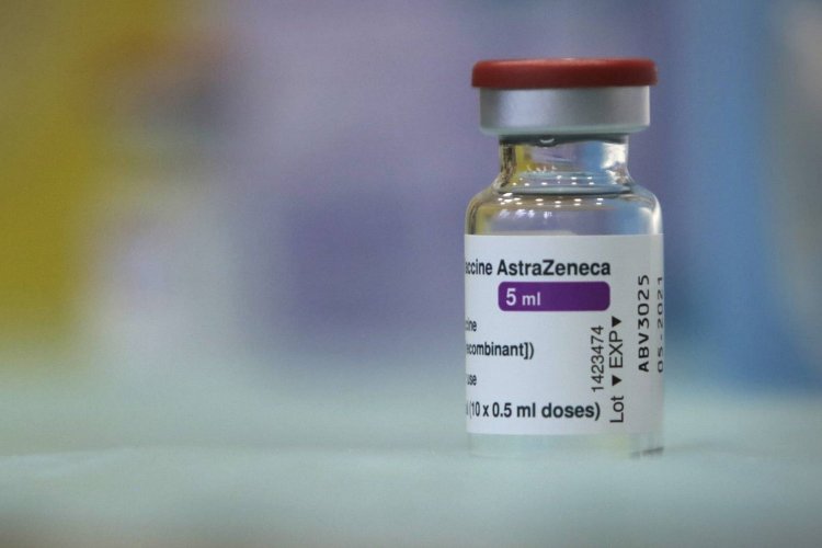 Covid-19 Vaccination: Αποσύρεται προβληματική παρτίδα εμβολίων της AstraZeneca και στην Ελλάδα