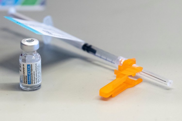 Covid-19 Vaccination: Η Johnson & Johnson άρχισε τις παραδόσεις του μονοδοσικού εμβολίου σε χώρες της ΕΕ