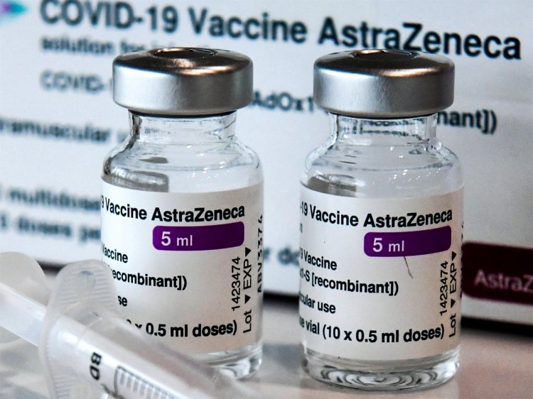 Coronavirus vaccination: Καμία αλλαγή στα όρια ηλικίας για το AstraZeneca - H απόφαση της Επιτροπής