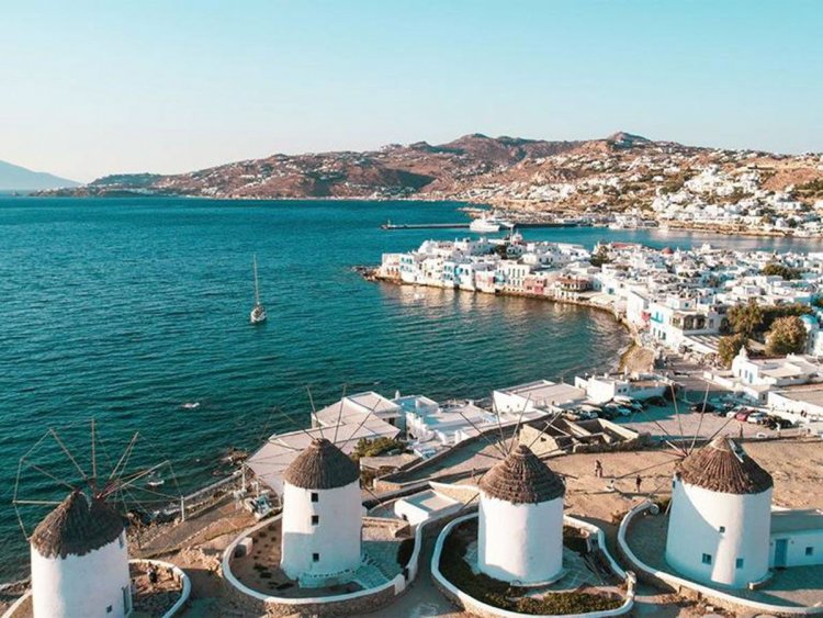 CNN: Mykonos says it's ready to party like before Covid - Η Μύκονος ετοιμάζεται να παρτάρει όπως πριν τον κορωνοϊό