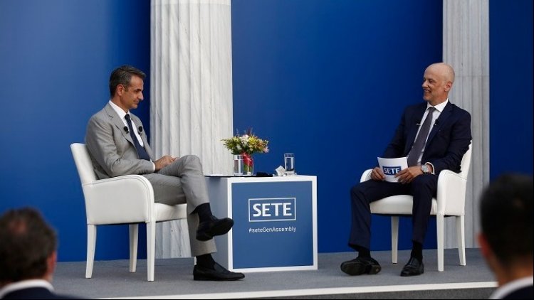 PM Mitsotakis - SETE: Έχουμε στη διάθεση μας περισσότερα όπλα από πέρυσι, το κυριότερο ο εμβολιασμός