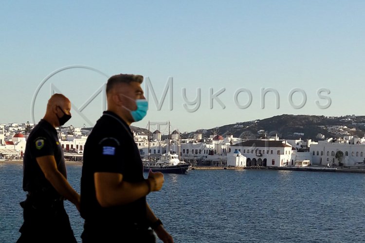 Mykonos Arrest: Τρεις [3] συλλήψεις για απείθεια και κατάληψη αιγιαλού στη Μύκονο!!