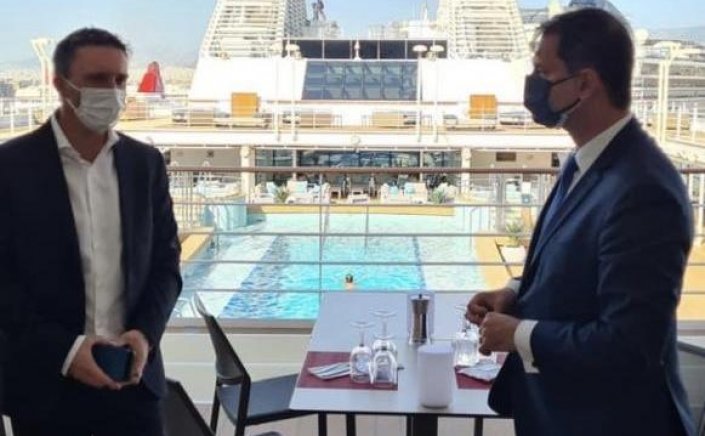 Cruise: Τελετή ονοματοδοσίας του κρουαζιερόπλοιου «Silver Moon» στο λιμάνι του Πειραιά από τον Όμιλο «Royal Caribbean Group»