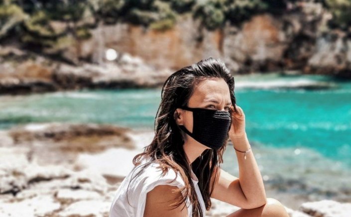 Covid Curbs: Νέα μέτρα!! Έρχεται Υποχρεωτική Μάσκα στους Εξωτερικούς Χώρους στη Μύκονο & στα Νησιά!!