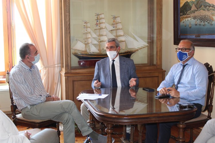 Mayor of Syros: Το Στρατόπεδο Αποστόλου, το Δημαρχιακό Μέγαρο και το Λιμάνι κυριάρχησαν στην συνάντηση Λειβαδάρα - Χατζημάρκου
