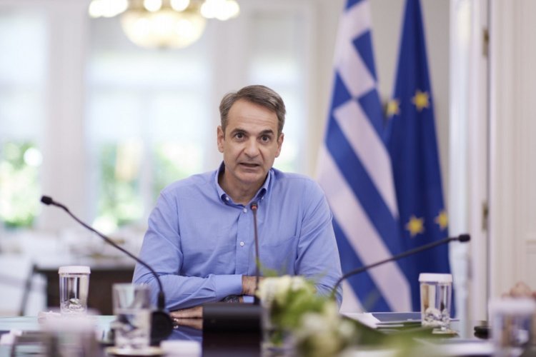 PM Mitsotakis: Αυξάνεται 2% ο κατώτατος μισθός