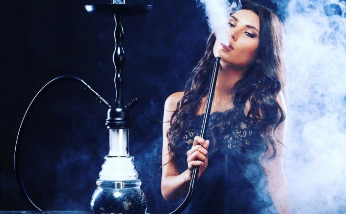 Coronavirus Disease: Ο Τζανάκης ζητά να καταργηθούν οι ναργιλέδες: Είναι εκκολαπτήριο του ιού