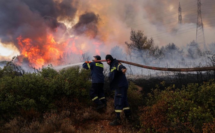 Fire in Attica: Επιχείρηση «αλληλεγγύη» για Πυροσβέστες, Πυρόπληκτους & Ζώα!! Πως μπορείτε να βοηθήσετε τους πληγέντες από τις Φωτιές της Αττικής!!