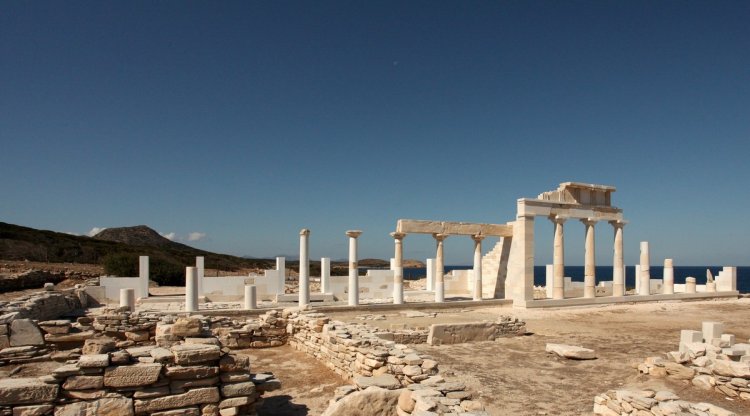 Antiquities of Cyclades: Ολοκληρώθηκαν οι ανασκαφές στο Δεσποτικό και οι εργασίες αναστήλωσης στο ναό και το εστιατόριο του Ιερού του Απόλλωνα