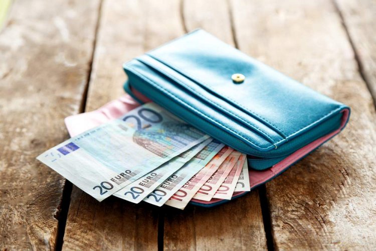 Minimum Wage: Κατώτατος μισθός έως και 780 ευρώ!! Τα δυο σενάρια για αυξήσεις - Πόσο θα ενισχυθούν οι μέσοι μισθοί