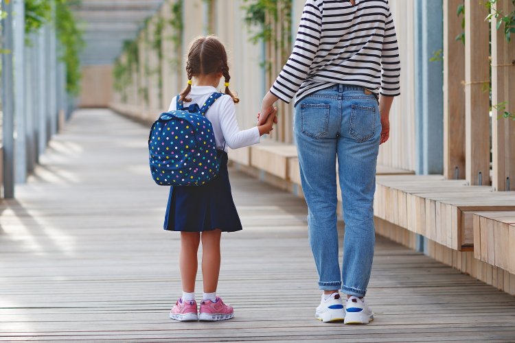 Advice for parents: Προς τους γονείς που παίρνουν τα παιδιά από το σχολείο!! 5 Συμβουλές από μια παλιά δασκάλα!!