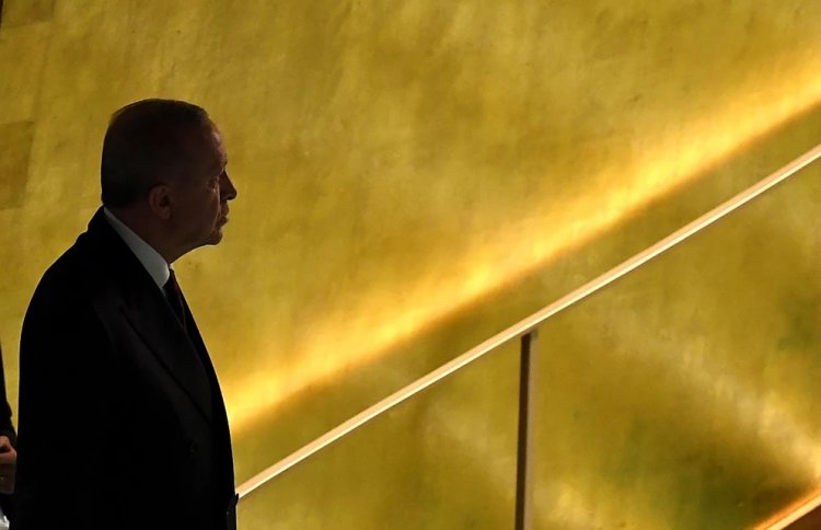 Recep Tayyip Erdogan: Ο Ερντογάν μπορεί να είναι πολύ άρρωστος για να συνεχίσει να ηγείται της Τουρκίας – Οι φήμες και τα σενάρια διαδοχής
