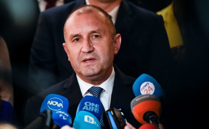 Bulgarian President Radev: Ανανέωση της εμπιστοσύνης προς τον Ρούμεν Ράντεφ για την συνέχιση της αλλαγής