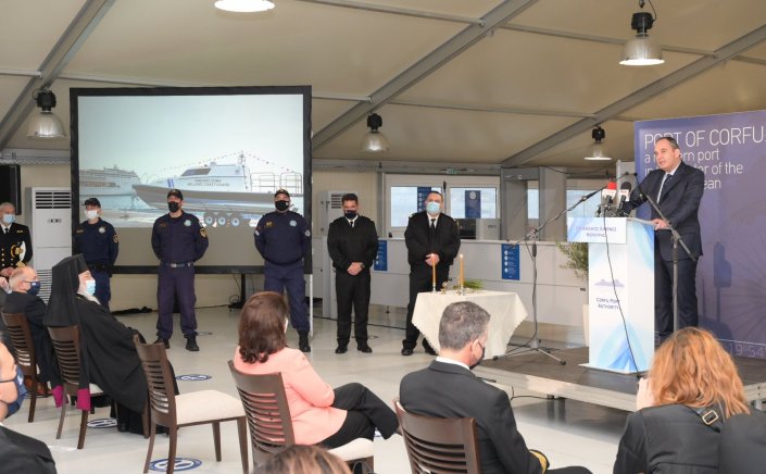 Shipping Min. Plakiotakis: Το τρίτο από τα 15 νέα περιπολικά σκάφη με σύγχρονο ιατρικό εξοπλισμό παρέδωσε στην Κέρκυρα ο ΥΝΑΝΠ Γιάννης Πλακιωτάκης