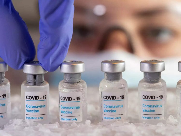 Vaccines Stop Omicron? Τι λένε οι επιστήμονες για την αποτελεσματικότητα των εμβολίων
