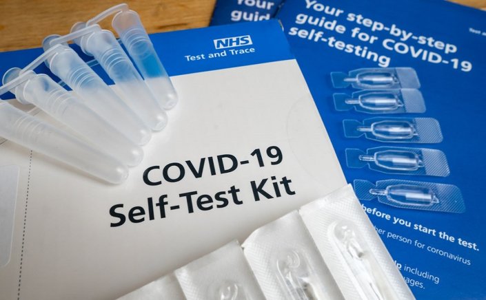 Self-Testing: Ξεκινά τη Δευτέρα 6 Δεκέμβρη, η δωρεάν διάθεση Self test, σε ενήλικες πολίτες, εμβολιασμένους και μη!! Πώς θα προμηθεύονται!!