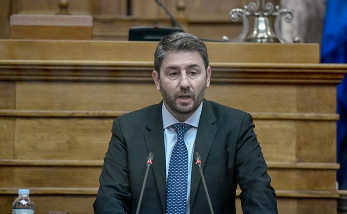 kinal leader Androulakis: Οι κυβερνητικές παλινωδίες είναι καταστροφικές στη διαχείριση της πανδημίας