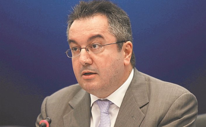 Omocron Variant- Μόσιαλος: Η όμικρον μεταδίδεται πολύ πιο γρήγορα, αλλά δεν γνωρίζουμε ακόμη για τη σοβαρότητα των λοιμώξεων που προκαλεί.