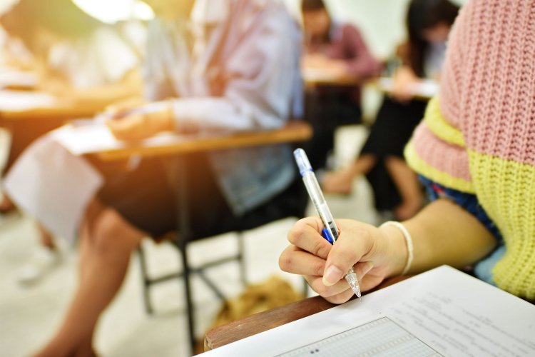 Panhellenic exams 2022: Η Ελάχιστη Βάση Εισαγωγής σχολών και τμημάτων για τις Πανελλήνιες 2022 [Έγγραφο]