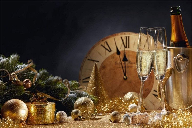 Happy New Year 2021! Οι συντελεστές και οι συνεργάτες του Mykonos Ticker σας εύχονται Χρόνια Πολλά και Ευτυχισμένο το 2021!!
