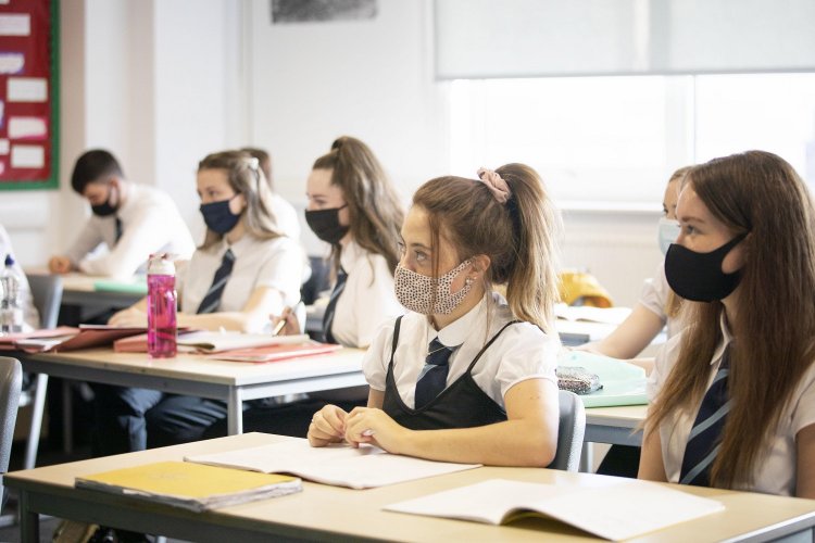 Return to school: Επιχείρηση ανοιχτά σχολεία στην Ευρώπη, με αυξημένο testing, έναντι της μετάλλαξης Όμικρον!!