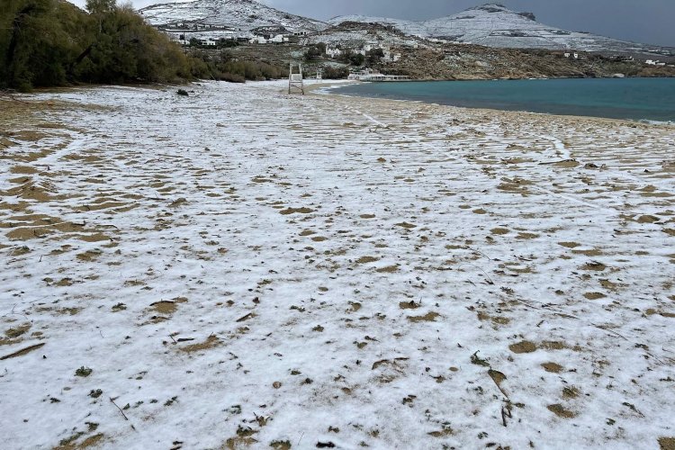 Aegean Islands: Συνεχίζεται η επέλαση της κακοκαιρίας στο Ν. Αιγαίο με δριμύ ψύχος, πυκνές χιονοπτώσεις και ανέμους εως 10 μποφώρ