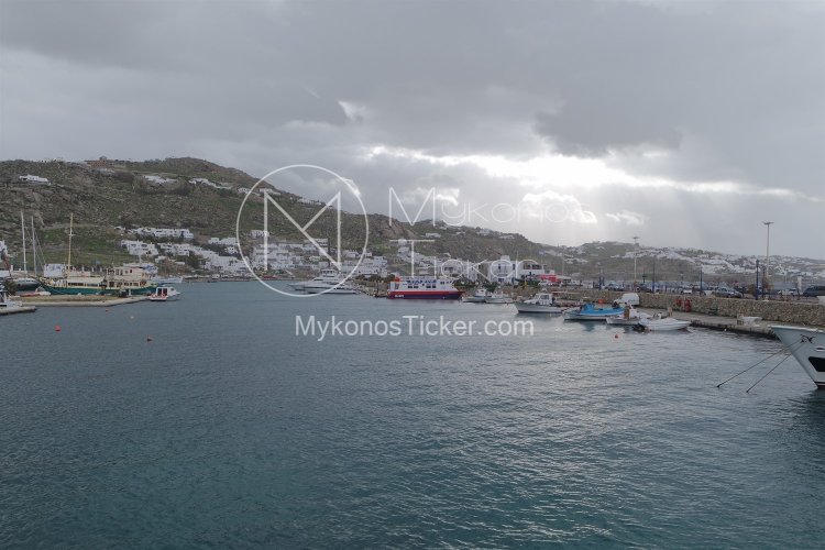 Mykonos Coast Guard: Θρίλερ με σορό 45χρονου, στη θαλάσσια περιοχή της μαρίνας του νέου λιμένα Μυκόνου