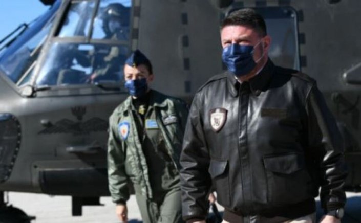 Turkey's behaviour: Τουρκική παρενόχληση στο ελικόπτερο που μετέφερε τον Χαρδαλιά πάνω από το Αγαθονήσι