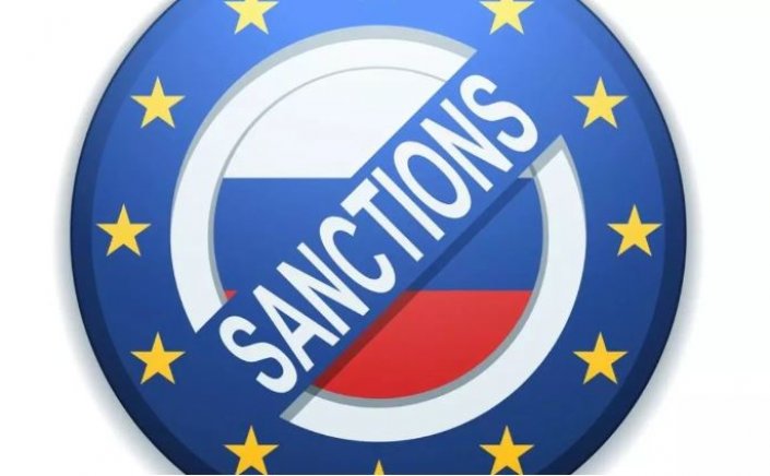 Sanctions on Russia: Η ΕΕ συζητά το ενδεχόμενο επιβολής εμπάργκο στο πετρέλαιο της Ρωσίας